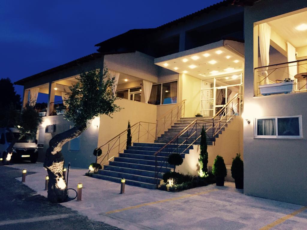Thea Hotel Posidi Eksteriør billede
